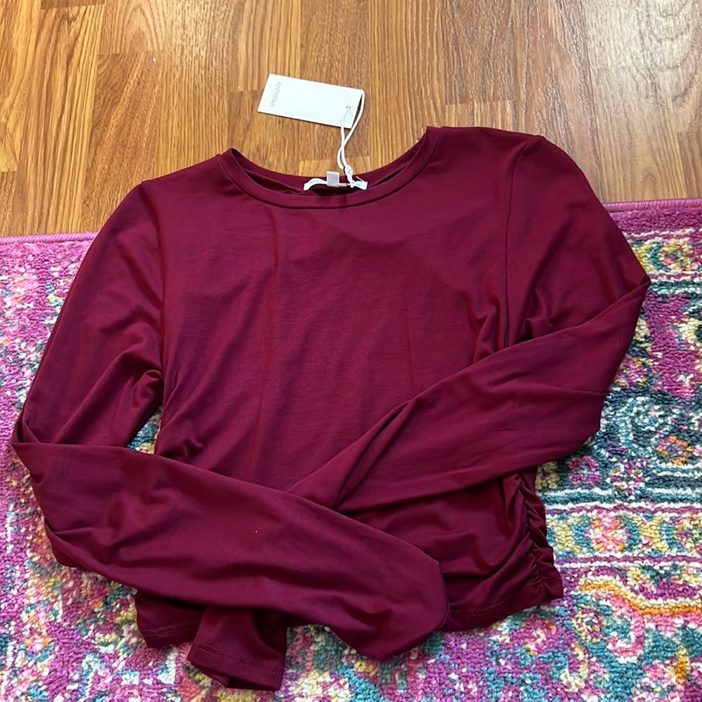 cropped top w tags